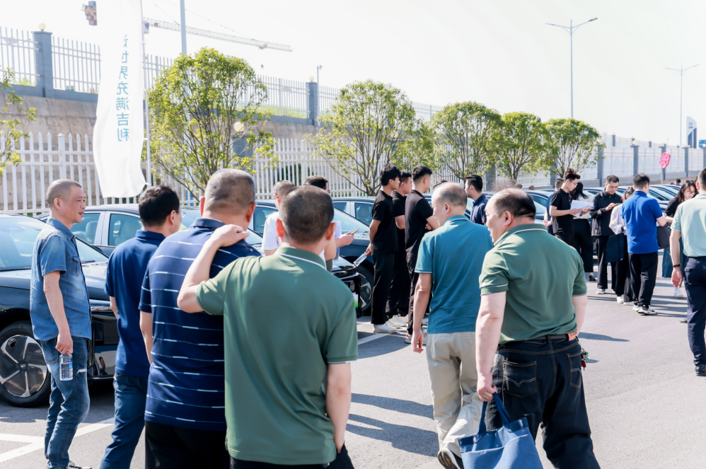 eԼ�� ������� ��ɫ���� ��������